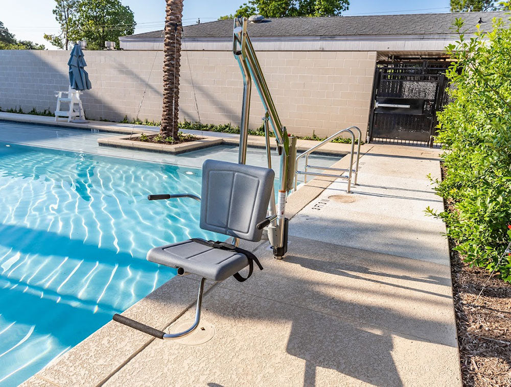 Motion Trek BP400 Deluxe Pool Lift With Anchor - 400 Pound Capacity